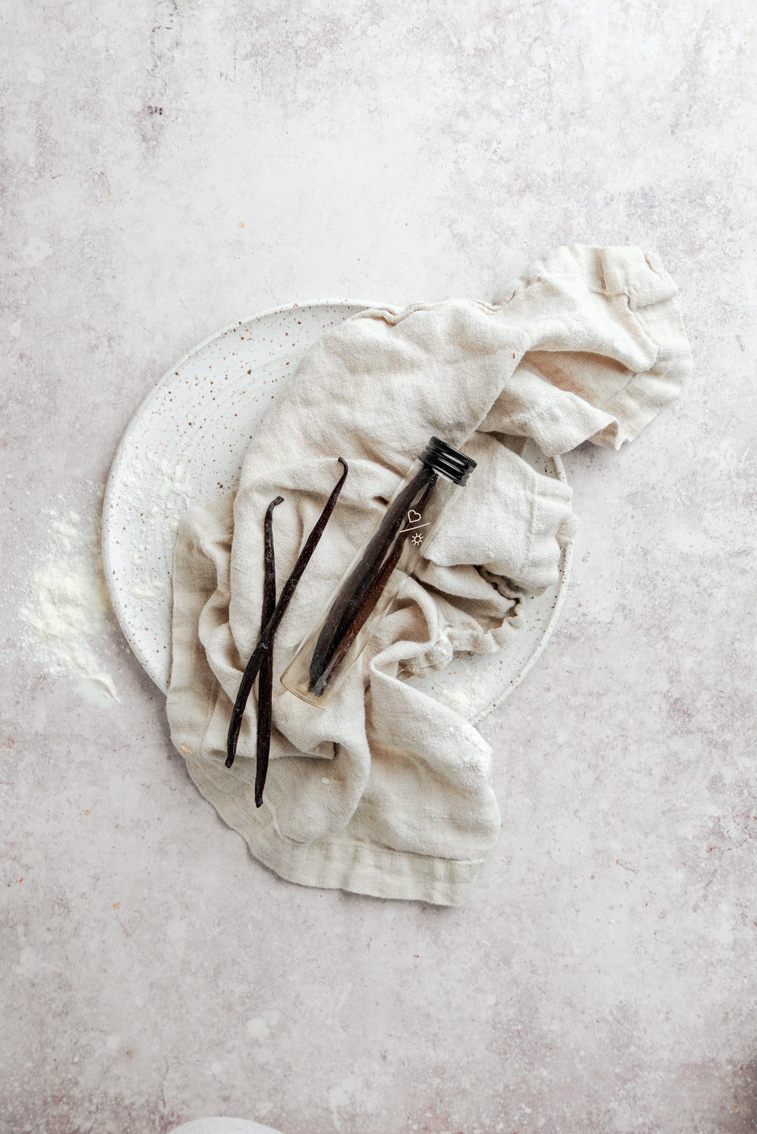3 pcs Madagascar Vanilla Bean in a Signature Glass Tube